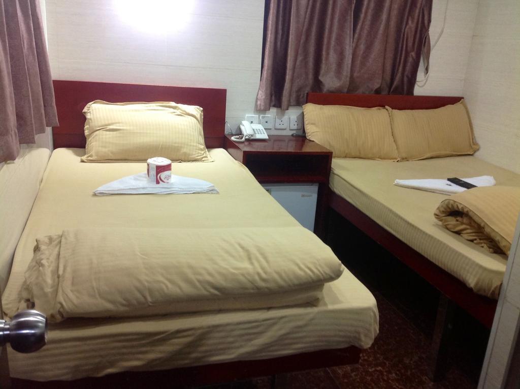 New Yan Yan Guest House Reception 9Th Floor Flat E4 E6 Hong Kong Esterno foto