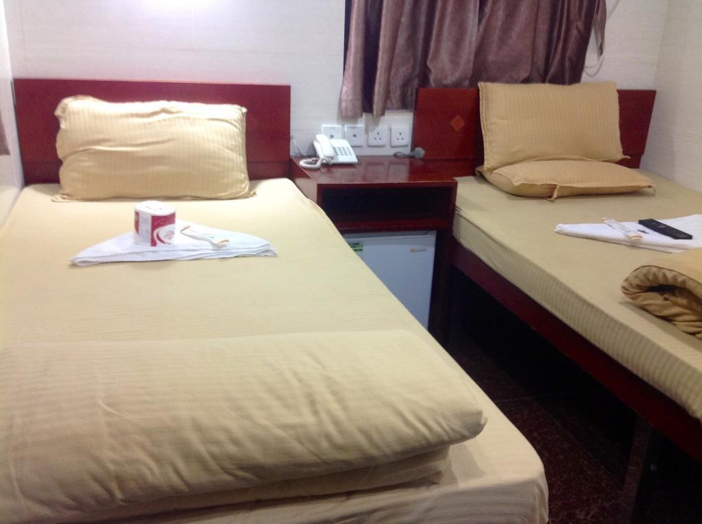 New Yan Yan Guest House Reception 9Th Floor Flat E4 E6 Hong Kong Esterno foto