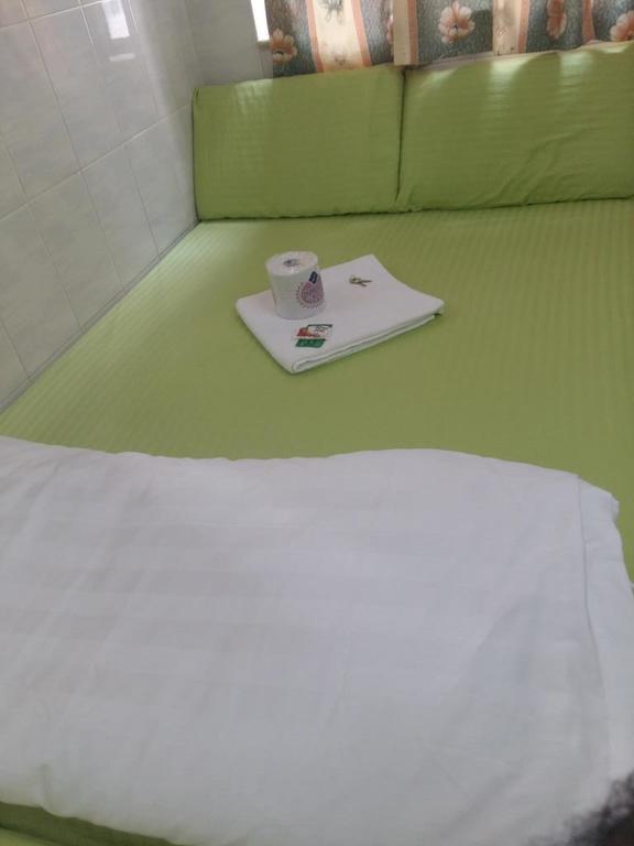 New Yan Yan Guest House Reception 9Th Floor Flat E4 E6 Hong Kong Esterno foto