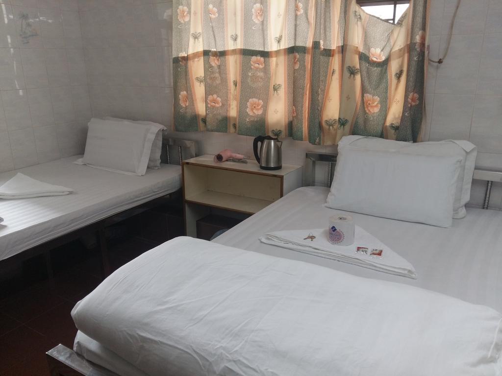 New Yan Yan Guest House Reception 9Th Floor Flat E4 E6 Hong Kong Esterno foto